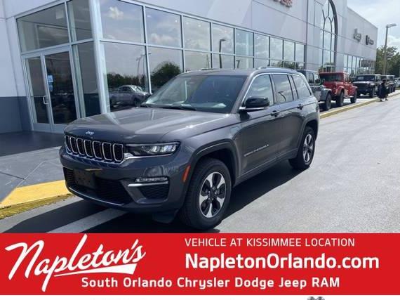 JEEP GRAND CHEROKEE 2023 1C4RJYB69PC623968 image